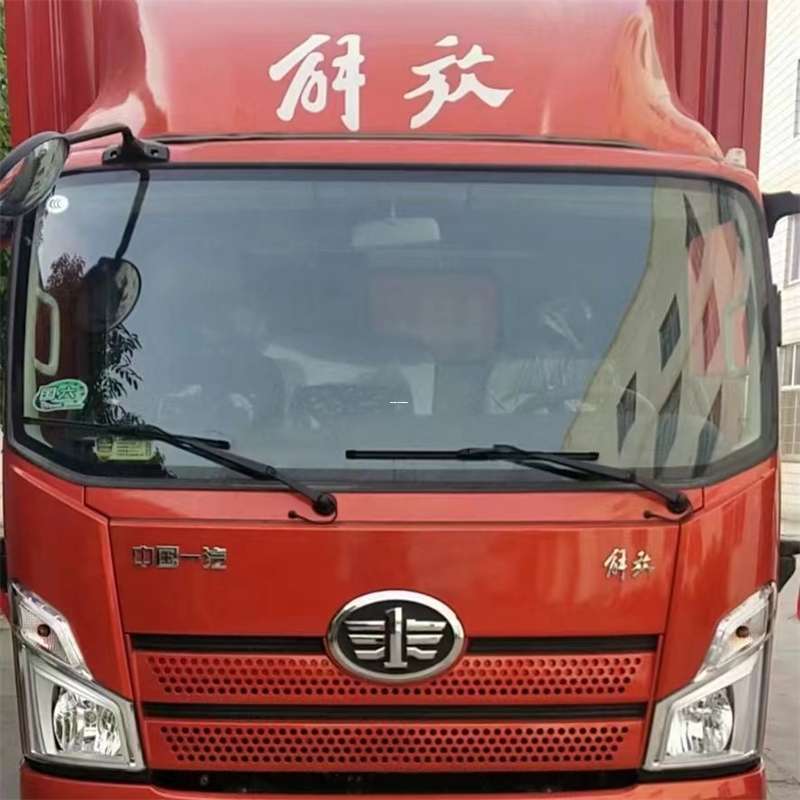 江岸区塔什库尔干县：物流专线的高效货运之旅